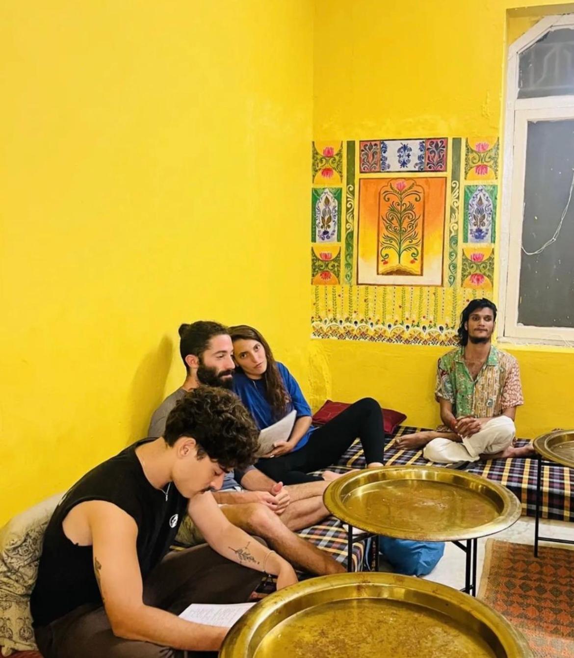 Art Bliss Hostel Rishīkesh Extérieur photo