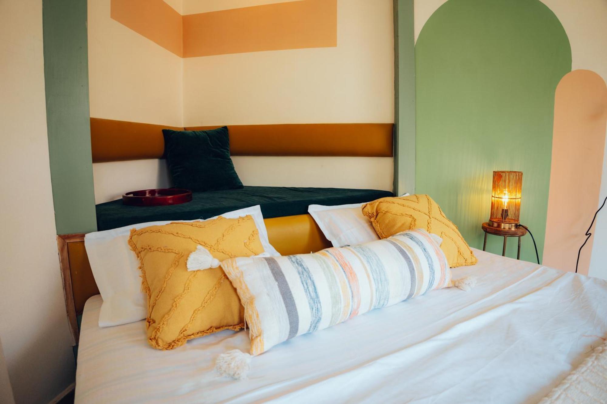 Art Bliss Hostel Rishīkesh Extérieur photo