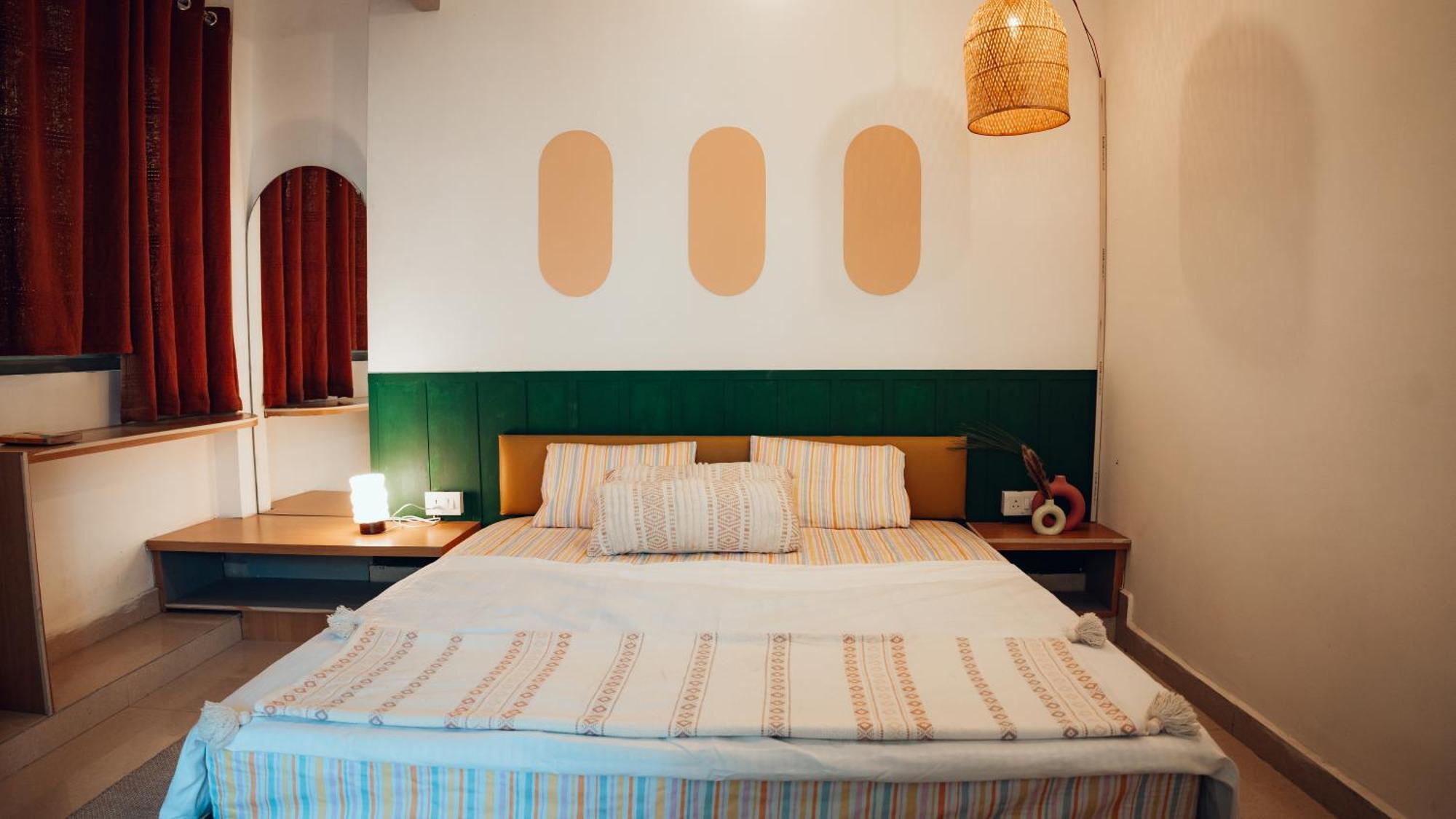 Art Bliss Hostel Rishīkesh Extérieur photo