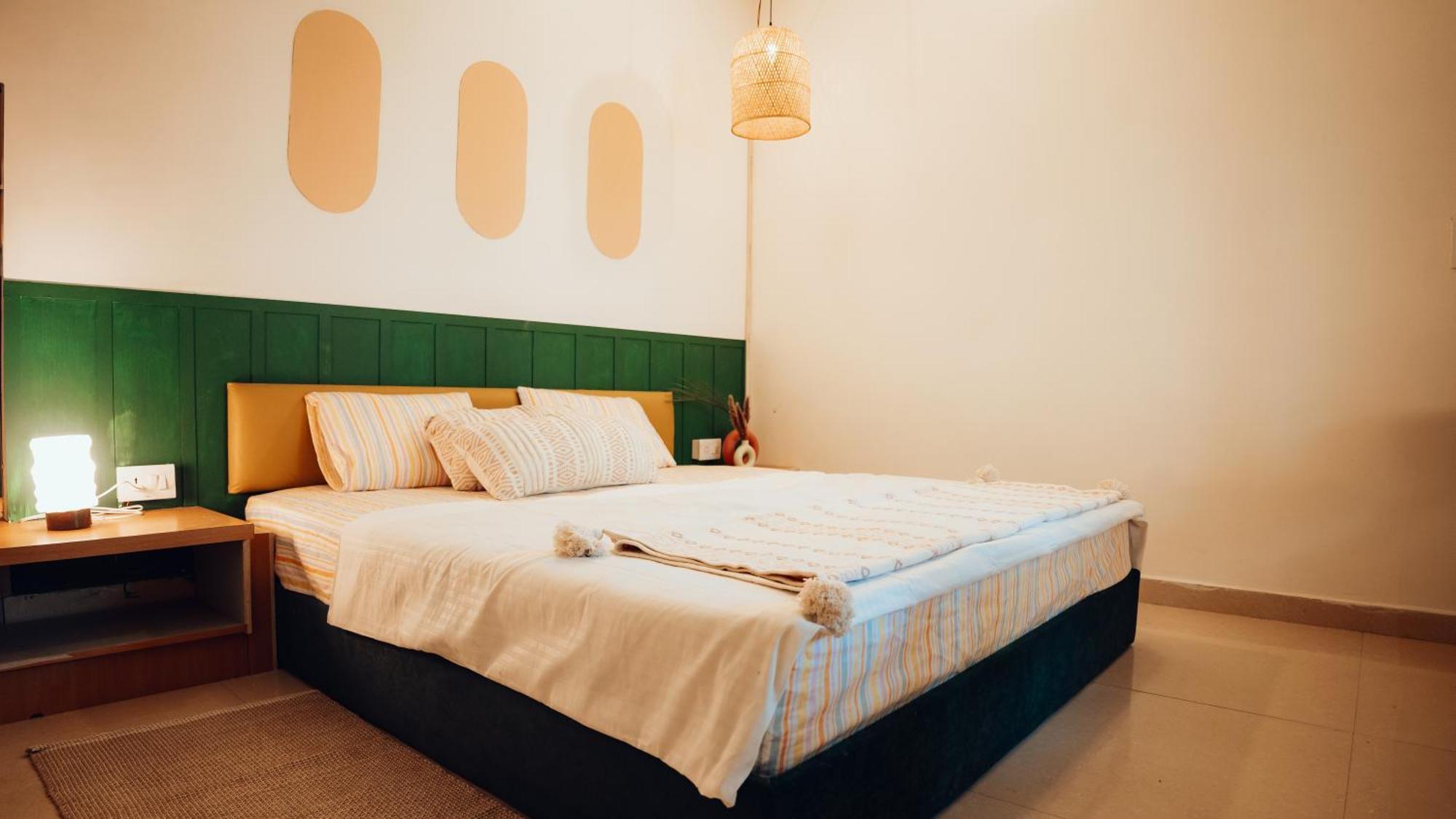 Art Bliss Hostel Rishīkesh Extérieur photo
