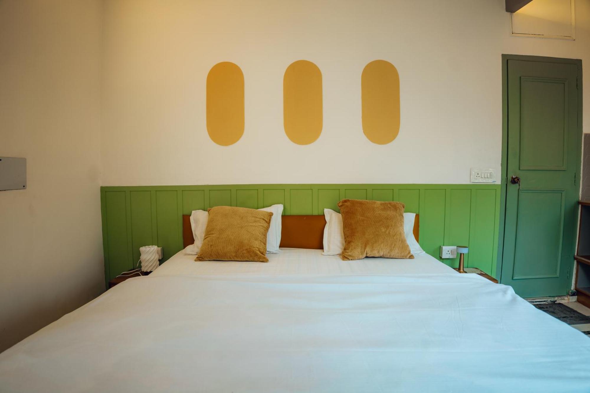 Art Bliss Hostel Rishīkesh Extérieur photo